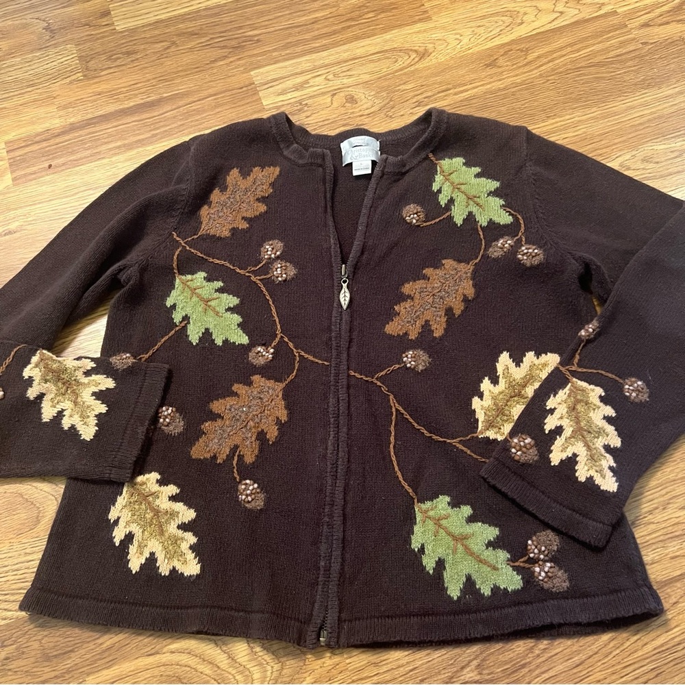 Womens vintage 3D leaf knit  zip up sweater/ cardigan